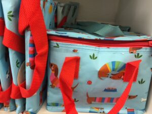 Zwuggeli Spielwaren Casulli - Isolated Lunch Bags von Rex International